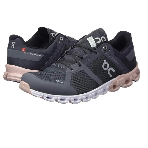 On Running Shoes - ON Cloudflow Running Shoe
